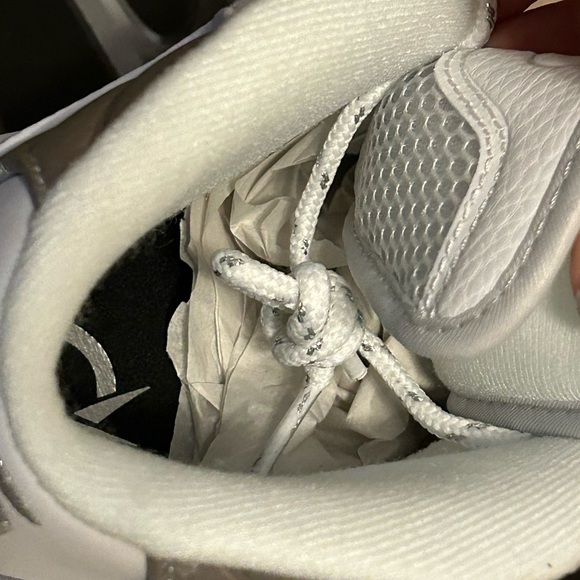 NWT/NIB Rbk Question mid - Picture 9 of 13